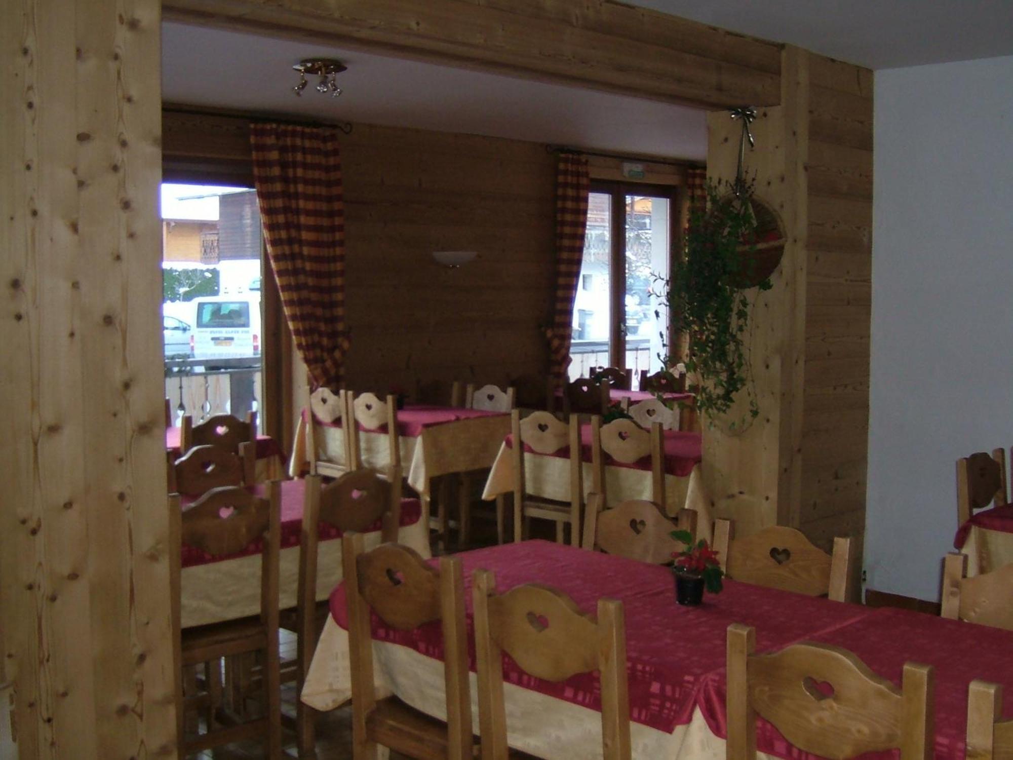 Alpen Roc Hotell Morzine Exteriör bild