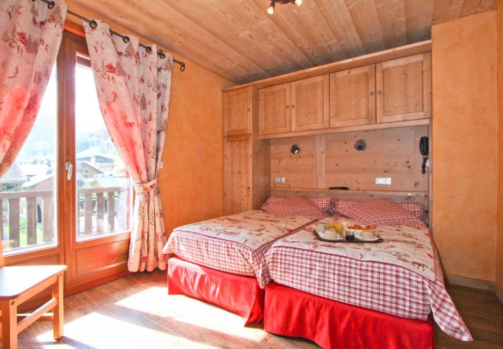 Alpen Roc Hotell Morzine Rum bild